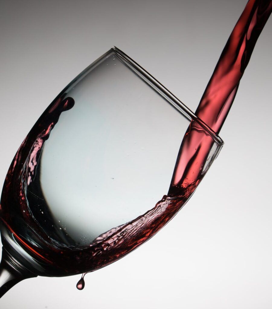 wine glass with red wine, Bold Red Wines
