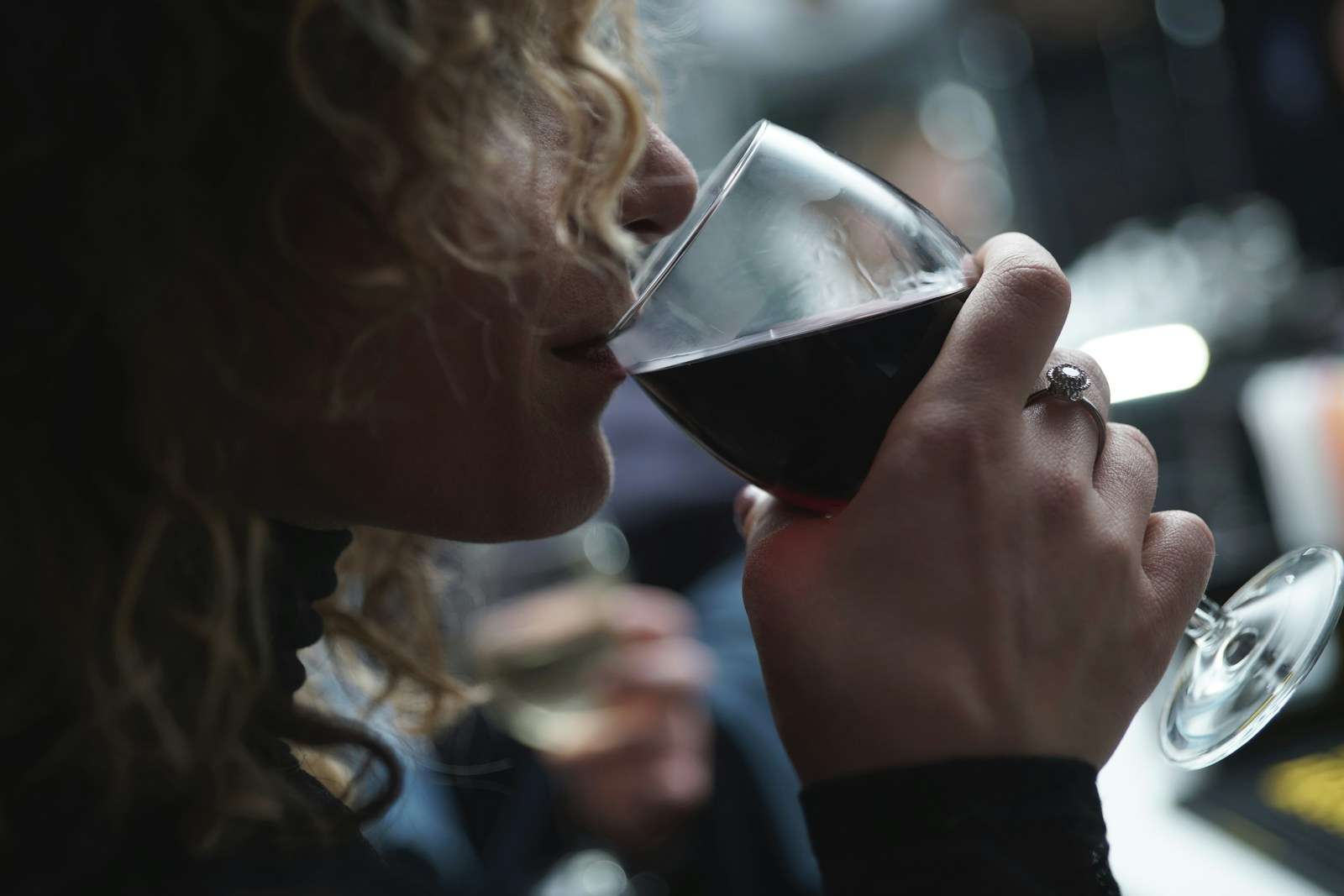 Unveiling Aromas: How to Smell Wine