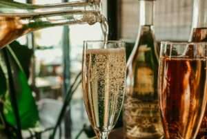 Champagne vs Prosecco