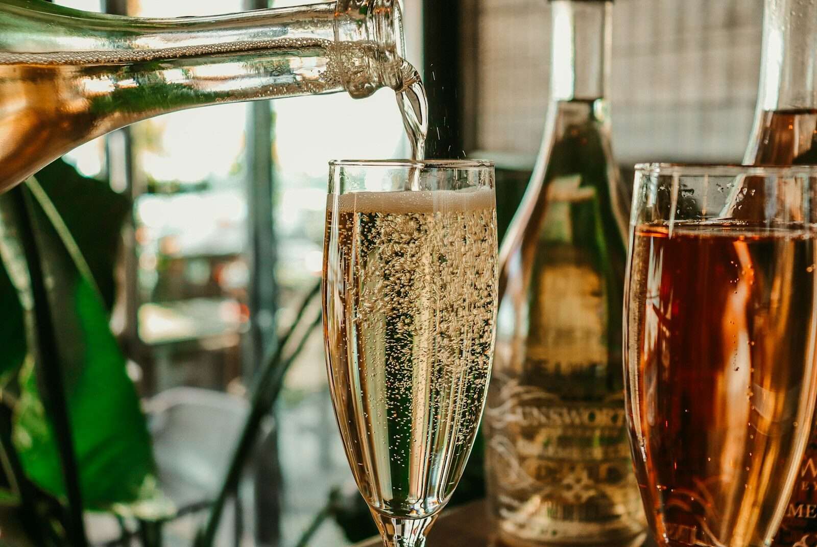 Champagne vs Prosecco